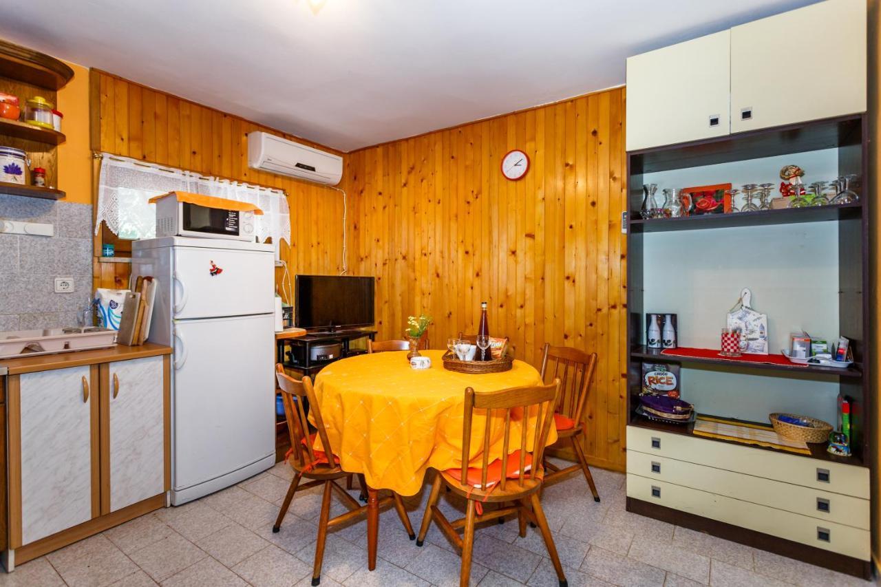 Apartmani Marica Risika Bagian luar foto